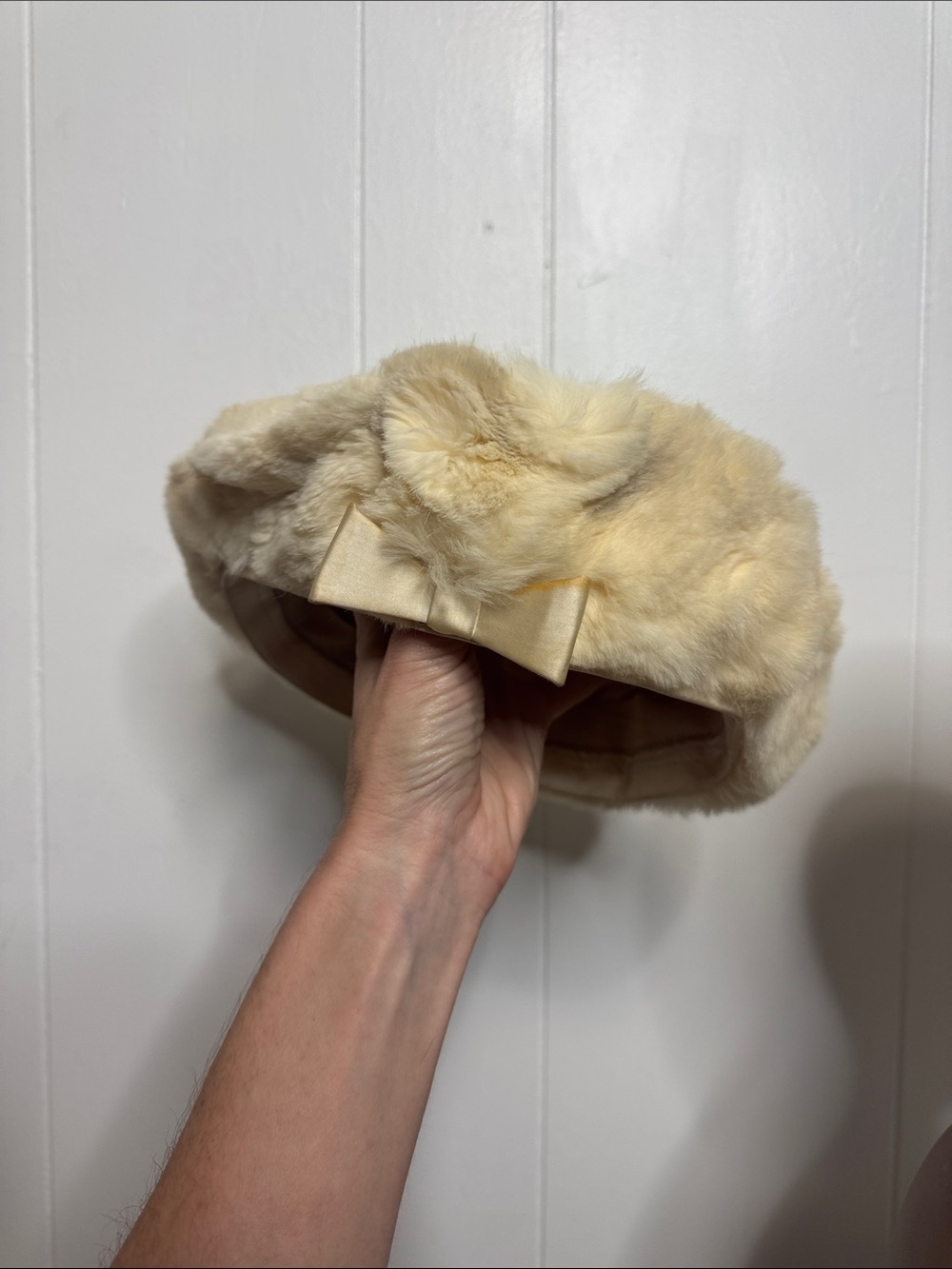 Vintage cream fur hat - Picture 3 of 6